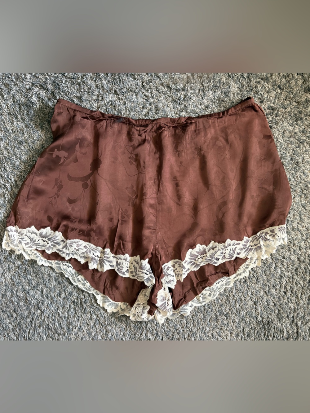Spell Dubois Lace Short - Picture 4 of 8